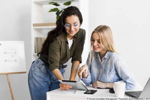 Dies könnte Ihre Fläche werden ! - Attraktive, helle Praxis - Büro- Gewerbefläche zentral gelegen !