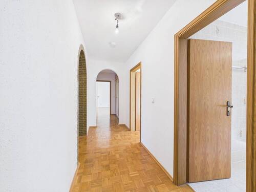 Flur - 3 Zimmer Etagenwohnung in Ebersberg