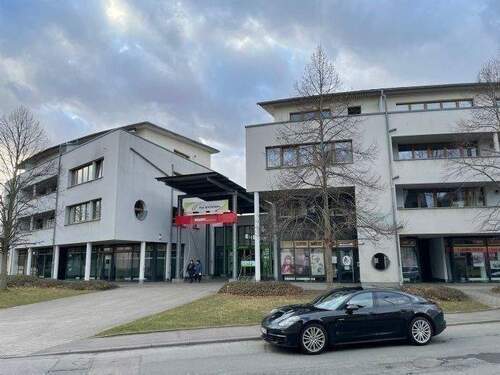 Außenansicht Passage - 4 Zimmer Gewerbeobjekt (Büro, Produktion, Verkauf) in Lichtenstein