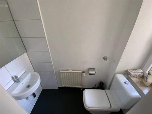 WC - 