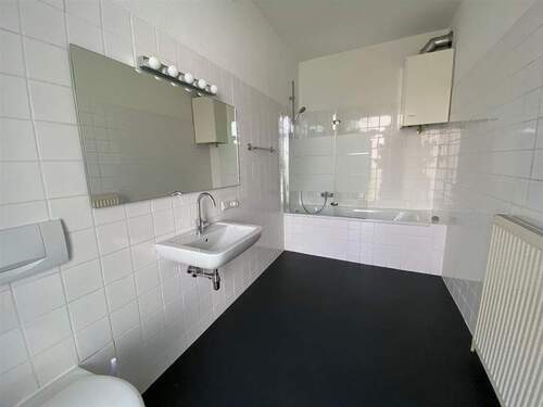 Bad 2 ebenfalls mit - 