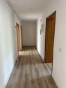Flur - Etagenwohnung mit 76,10 m&sup2; in Zwickau zum Kaufen