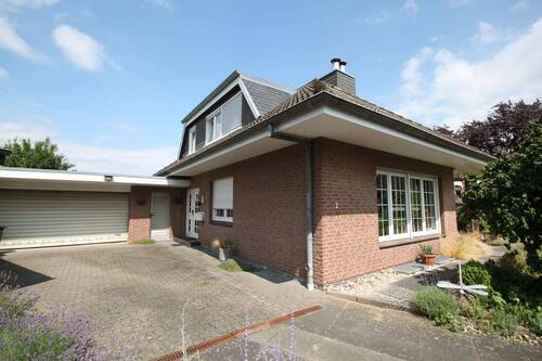 Südwest Wohnzimmerfenster - Mehrfamilienhaus, Wohnhaus mit 171,00 m&sup2; in Ratekau zum Kaufen