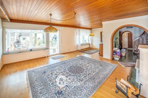 Wohnzimmer - 6 Zimmer Mehrfamilienhaus, Wohnhaus zum Kaufen in Rodenbach