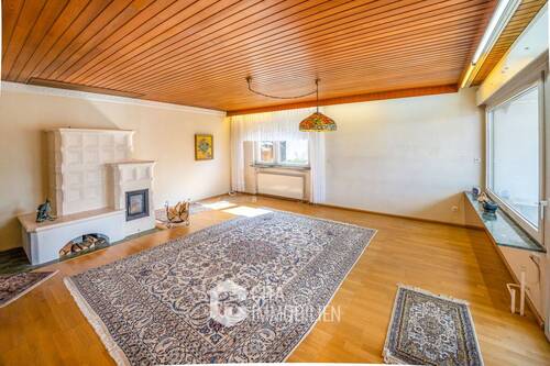 Wohnzimmer - 6 Zimmer Mehrfamilienhaus, Wohnhaus in Rodenbach