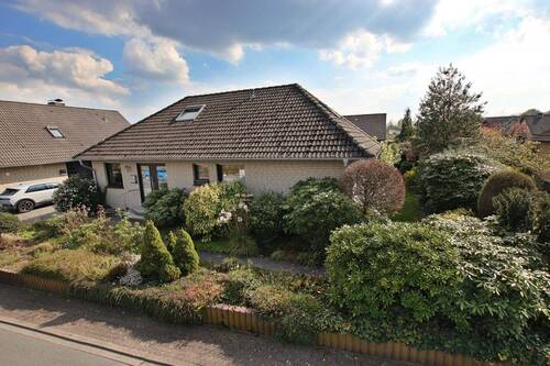 Ansicht Straße - 4 Zimmer Bungalow zum Kaufen in Lotte