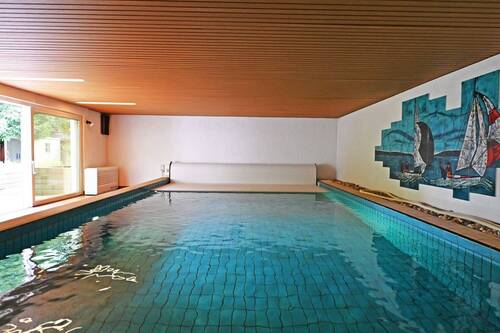 Schwimmbad - 