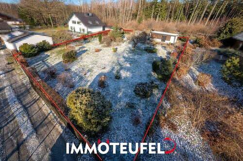 Bild 1 - Traumlage am Waldrand - attraktiv bebaubares 1004-qm-Grundstück im Bebauungsplangebiet 'Gartenstadt'