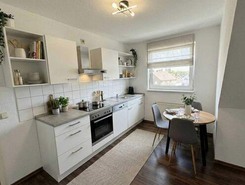 Küche Wohnung links virtueller Renovierungsvorschl - 