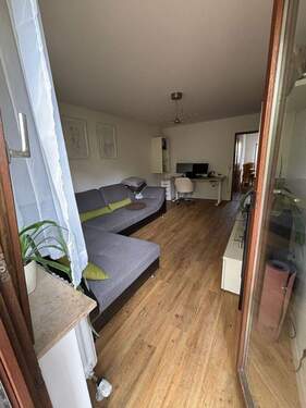 Wohnzimmer - 6 Zimmer Mehrfamilienhaus, Wohnhaus in Stuttgart