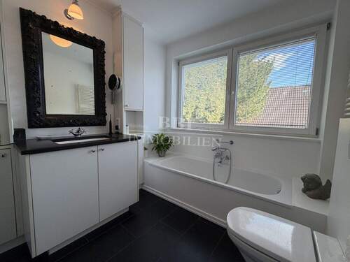 Vollbad mit Fenster - 