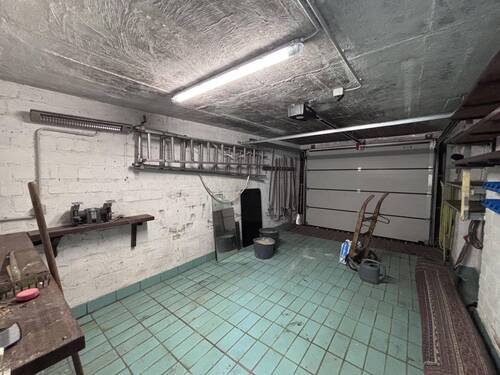 Garage - 