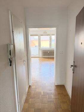 Flur - 2 Zimmer Etagenwohnung in Worms