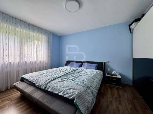 Großes Schlafzimmer - Etagenwohnung mit 69,00 m&sup2; in Köln zum Kaufen