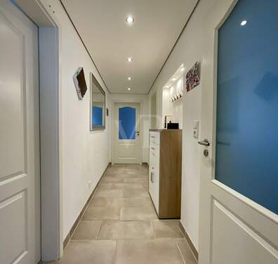 Flur - Einfamilienhaus mit 161,00 m&sup2; in Laatzen / Ingeln zum Kaufen