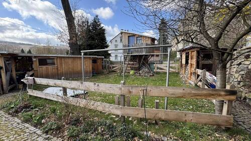 Garten mit Spielhaus - 