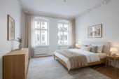 Schlafzimmer - 6 Zimmer Etagenwohnung zum Kaufen in Berlin