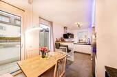 Küchen- und Essbereich - 5 Zimmer Doppelhaushälfte in München