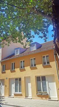 Fassadenansicht - ** ALTSTADTHAUS ** mit 4 Parteien sucht neuen Eigentümer !