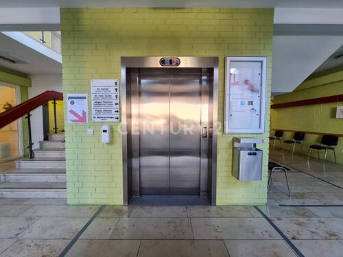 Fahrstuhl - Büro mit 165,00 m&sup2; in Nordenham zum Kaufen