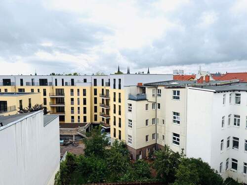 Neubau in der direkten Umgebung - 