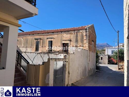 Titel - Altes Haus mit einer Fläche von 267 m² steht in Galia zum Verkauf.
