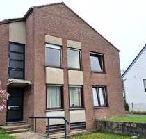 Broichweiden! Große, modernisierungsbedürftige 5-Zimmerwohnung mit Balkon und Garage - Würselen