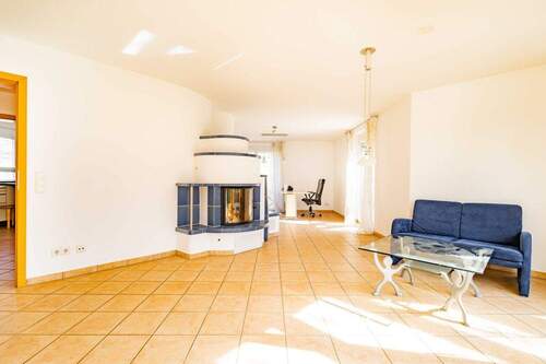 ...mit herrlichem Kamin. - 