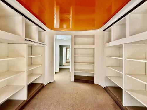 Einh.9 Blick z.Kochn.u.Tür z.Einh.10 - 