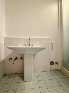 Einh.9 formschöne Sanitärelem. - 