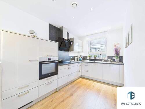 Küche - 5 Zimmer Doppelhaushälfte in Königstein im Taunus