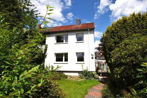 Hausfront - 3 Zimmer Doppelhaushälfte zum Kaufen in Bremerhaven