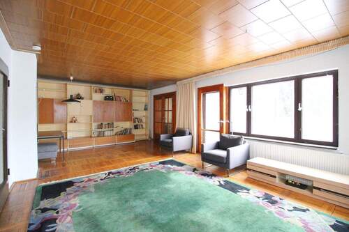 Wohnzimmer im Erdgeschoss - 6 Zimmer Einfamilienhaus in Graal-Müritz