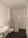 Das Bad mit Dusche - 