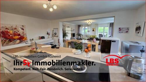 Küche - Sicht auf Wohnraum - 
