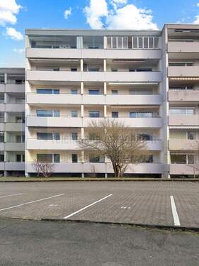 Balkonansicht - 4 Zimmer Etagenwohnung zum Kaufen in Sankt Georgen im Schwarzwald