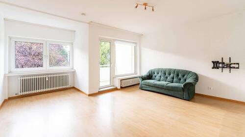 Wohnzimmer.jpg - 3 Zimmer Etagenwohnung zum Kaufen in Bremen