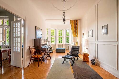 Erkerzimmer - 5 Zimmer Etagenwohnung zum Kaufen in Berlin-Weissensee