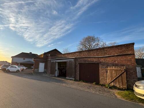 Außenansicht Garage / Werkstatt - 