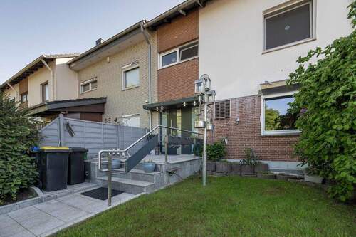 Bild 2 - 5 Zimmer Reihenmittelhaus zum Kaufen in Bremerhaven