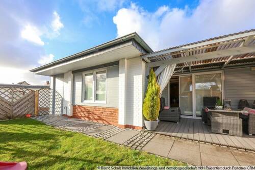 1 Gartenseite - Vermietet, gepflegter Bungalow mit Garage