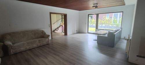 Vorderhaus Wohnen Sicht 3 - 