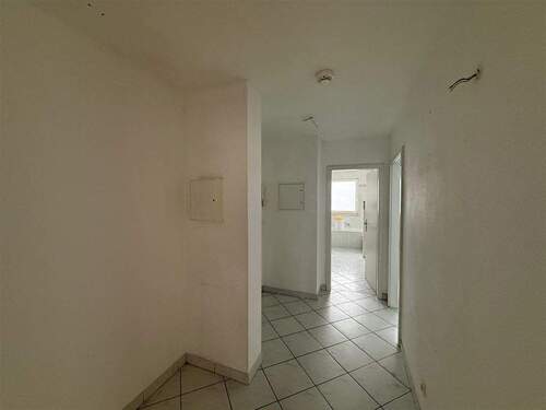 Flur - 2 Zimmer Etagenwohnung zur Miete in Bernau