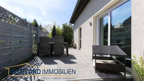 Terrassenseite - 4 Zimmer Doppelhaushälfte zum Kaufen in Prohn