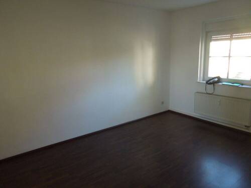 Wohnzimmer - 3 Zimmer Etagenwohnung zur Miete in Kitzscher