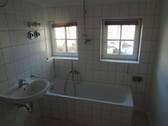 Tageslichtbad mit Wanne - 