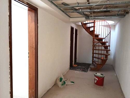 1000000947.jpg - Gewerbeobjekt (Büro, Produktion, Verkauf) in Freiburg im Breisgau zum Kaufen