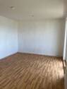 Wohnzimmer.. - Etagenwohnung mit 71,00 m&sup2; in Gera zur Miete