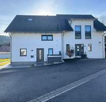 Doppelhaushälfte mit VILLEN-CHARME - elegant, modern und mit Pool - Malsch Waldprechtsweier