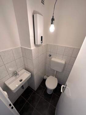 PHOTO-2025-08-04-16-06-53 (3).jpg - 